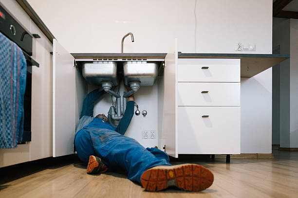Professional Plumbing technician working in Roseville, OH